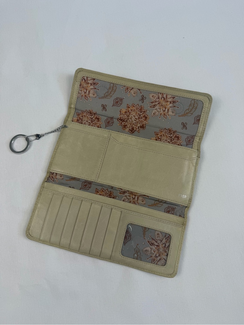 HOBO Leather Wallet Cream Off White Boho Slim Clutch Keychain Organizer